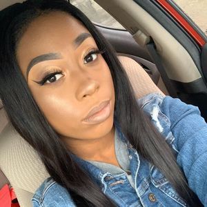 Meet your Posher, Synithia